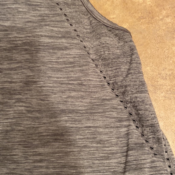 Womens Athleta tank size medium - Picture 3 of 7